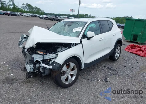 2019 Volvo Xc40 T4 Momentum z USA, uszkodzony, nr VIN YV4AC2HK7K2107905